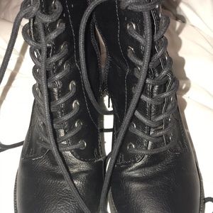 Black chunky heel combat boots 7